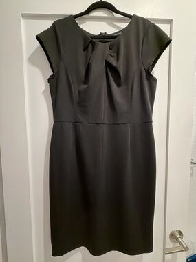 Banana Republic Black Cap-Sleeve Midi Sheath Dress